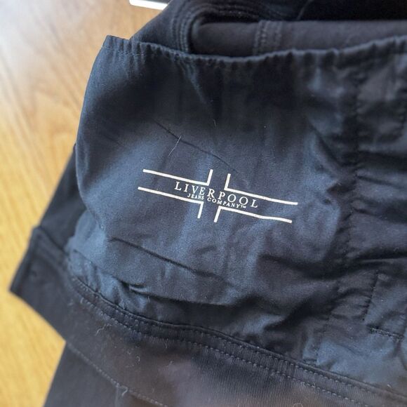 Liverpool Los Angeles Women's Kolten Denim Jacket Black L NWT Western Stretch - Picture 12 of 16